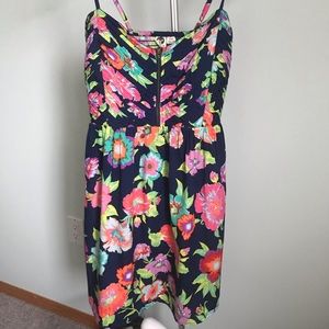 🌸 All Dresses 2 for $18 🌸 Foxy floral dress